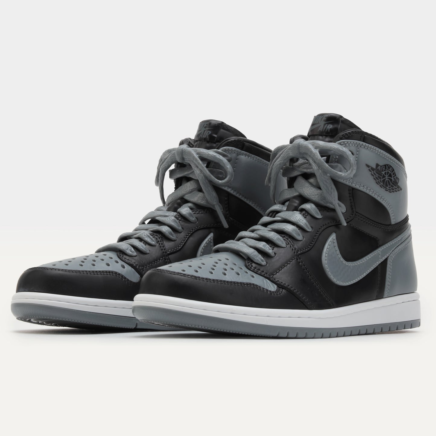 NIKE AIR JORDAN 1 HIGH 85 SHADOW × REVERSE SHADOW MODEL KIT