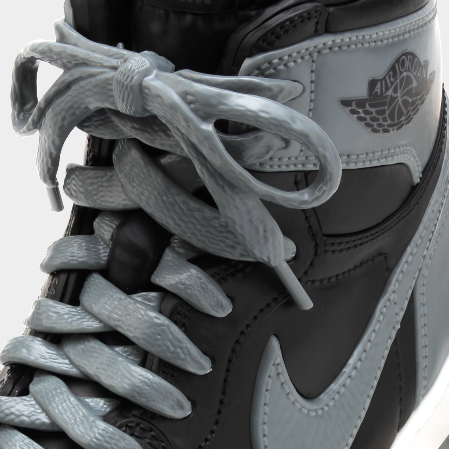 NIKE AIR JORDAN 1 HIGH 85 SHADOW × REVERSE SHADOW MODEL KIT