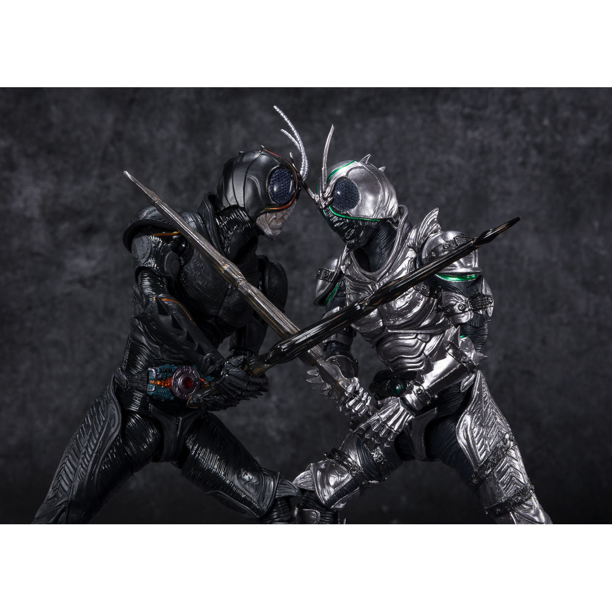 S.H.Figuarts KAMEN RIDER SHADOWMOON