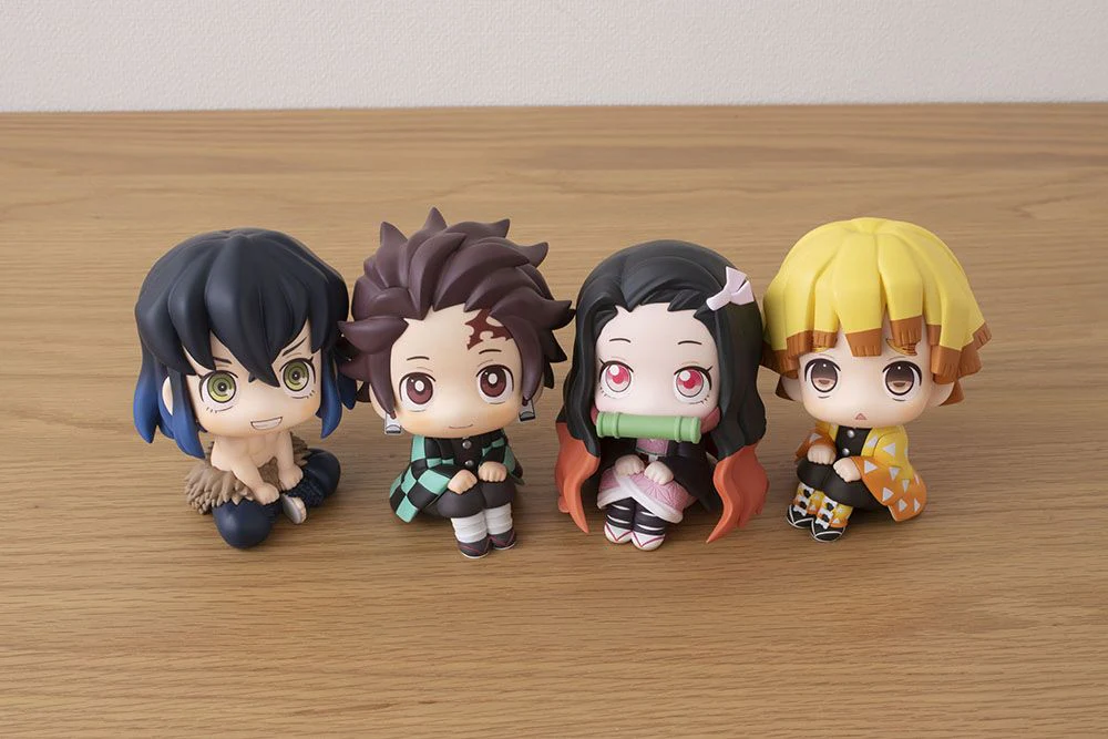 Look up Demon Slayer Kimetsu no Yaiba Zenitsu Agatsuma