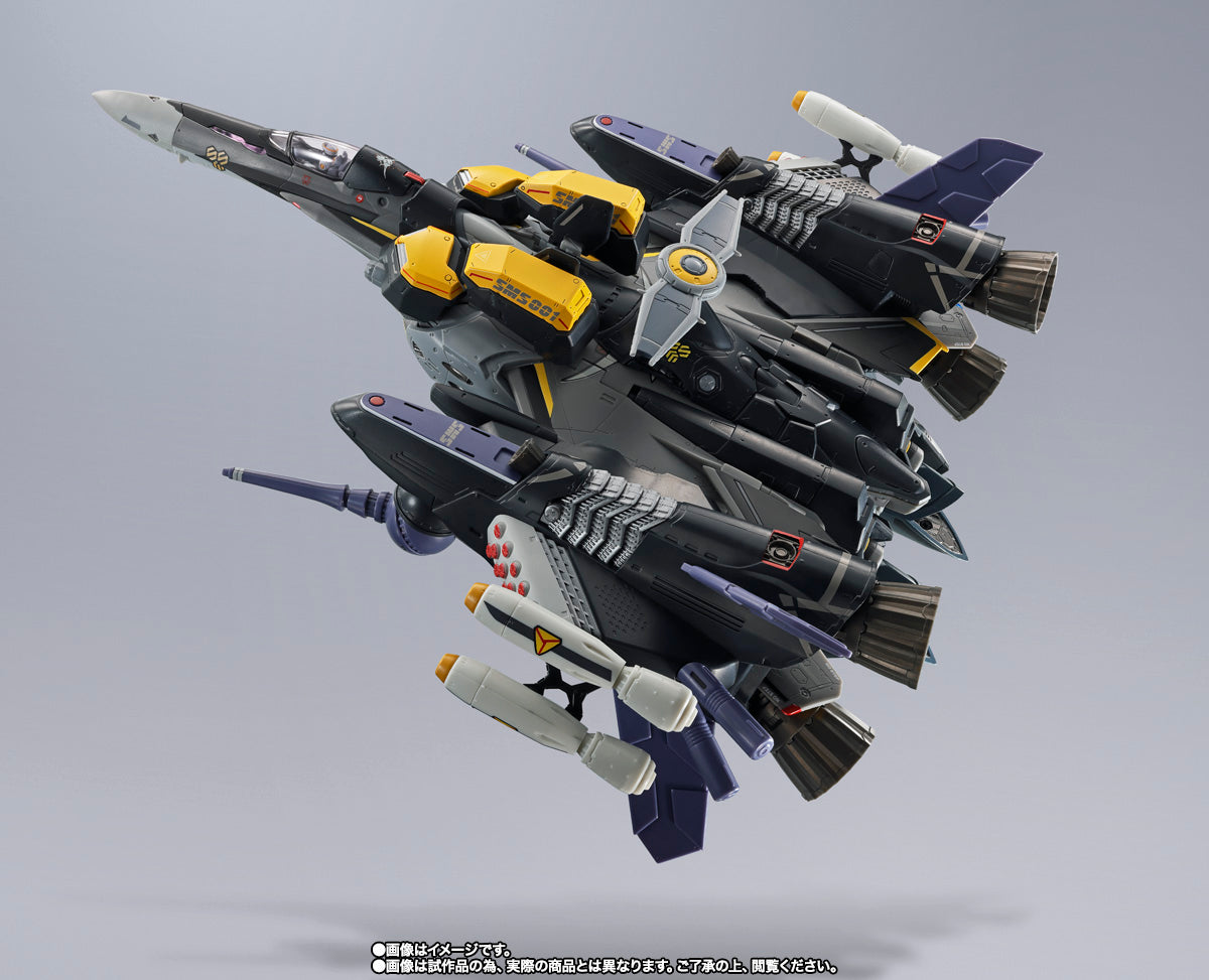 DX CHOGOKIN VF-25S ARMORED MESSIAH VALKYRIE (OZMA LEE USE) REVIVAL Ver.