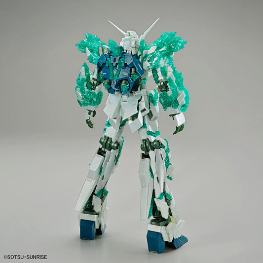 Gundam Base Limited MG 1/100 Unicorn Gundam (Luminous Crystal Body)