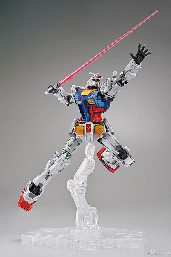 1/144 RX-78F00 GUNDAM & G-DOCK