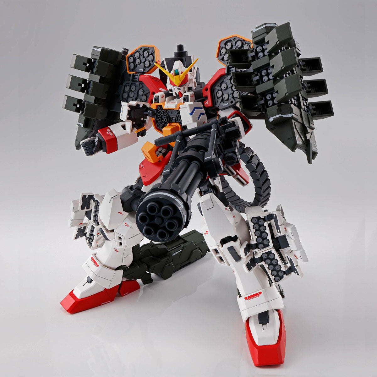MG 1/100 GUNDAM HEAVYARMS EW (IGEL UNIT)