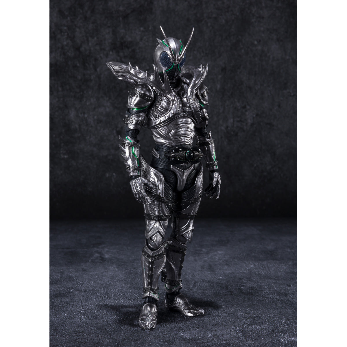 S.H.Figuarts KAMEN RIDER SHADOWMOON