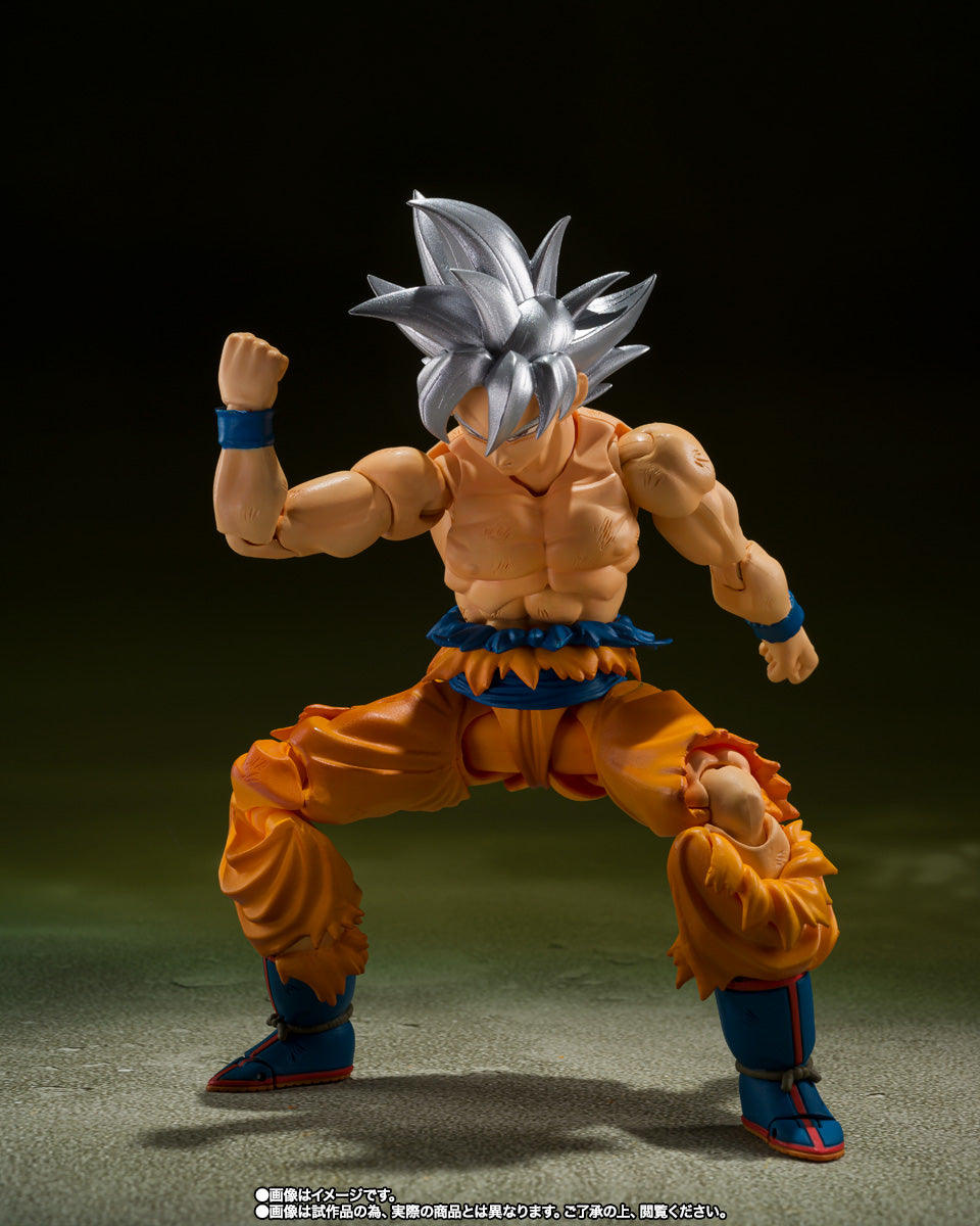 S.H.Figuarts SON GOKU ULTRA INSTINCT -TOYOTAROU Edition- with S.H.Figupedia