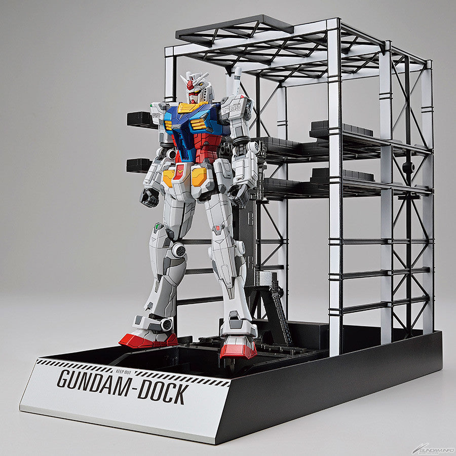 1/144 RX-78F00 GUNDAM & G-DOCK