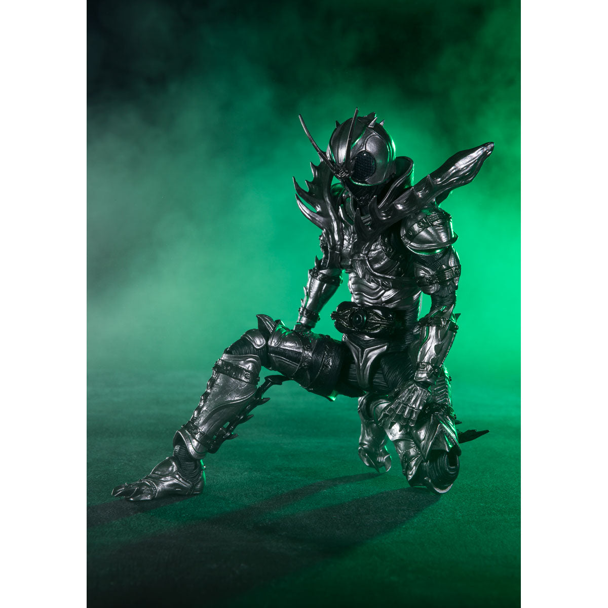 S.H.Figuarts KAMEN RIDER SHADOWMOON