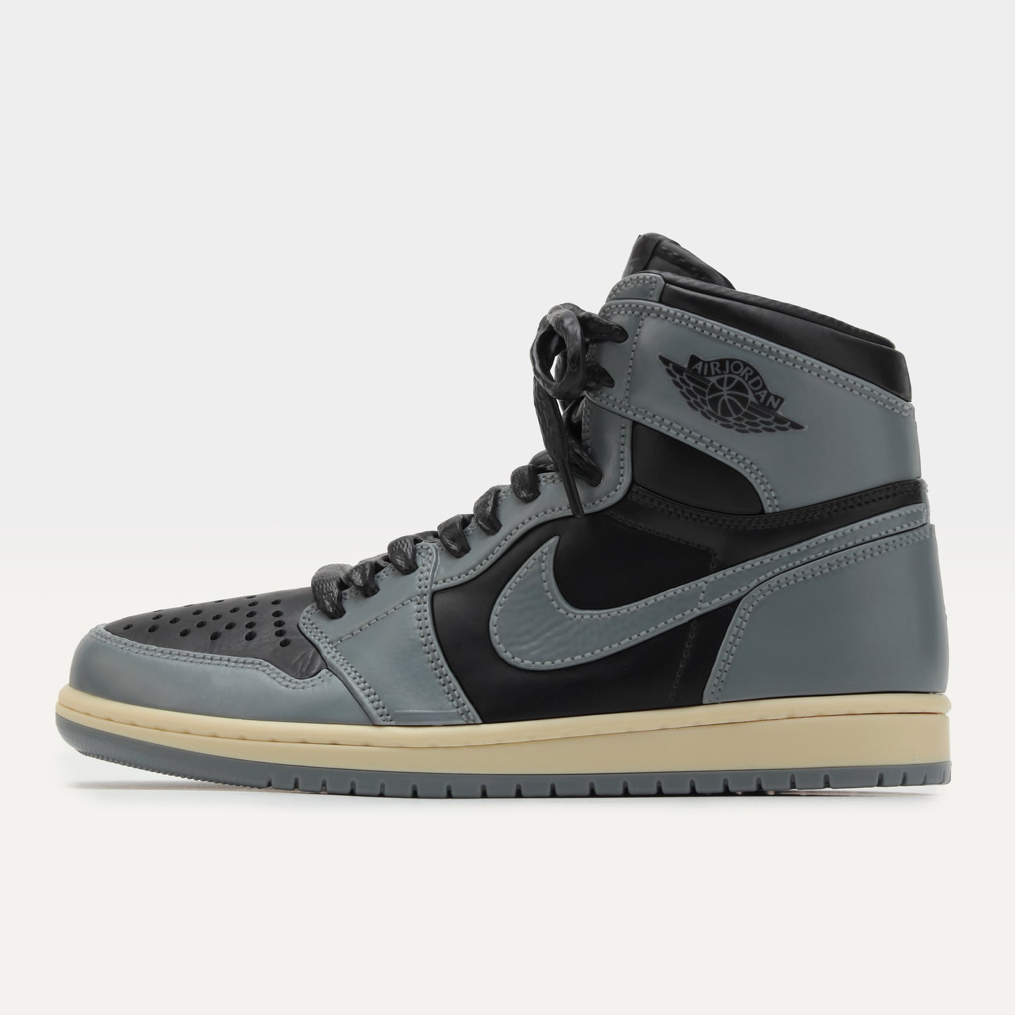 NIKE AIR JORDAN 1 HIGH 85 SHADOW × REVERSE SHADOW MODEL KIT