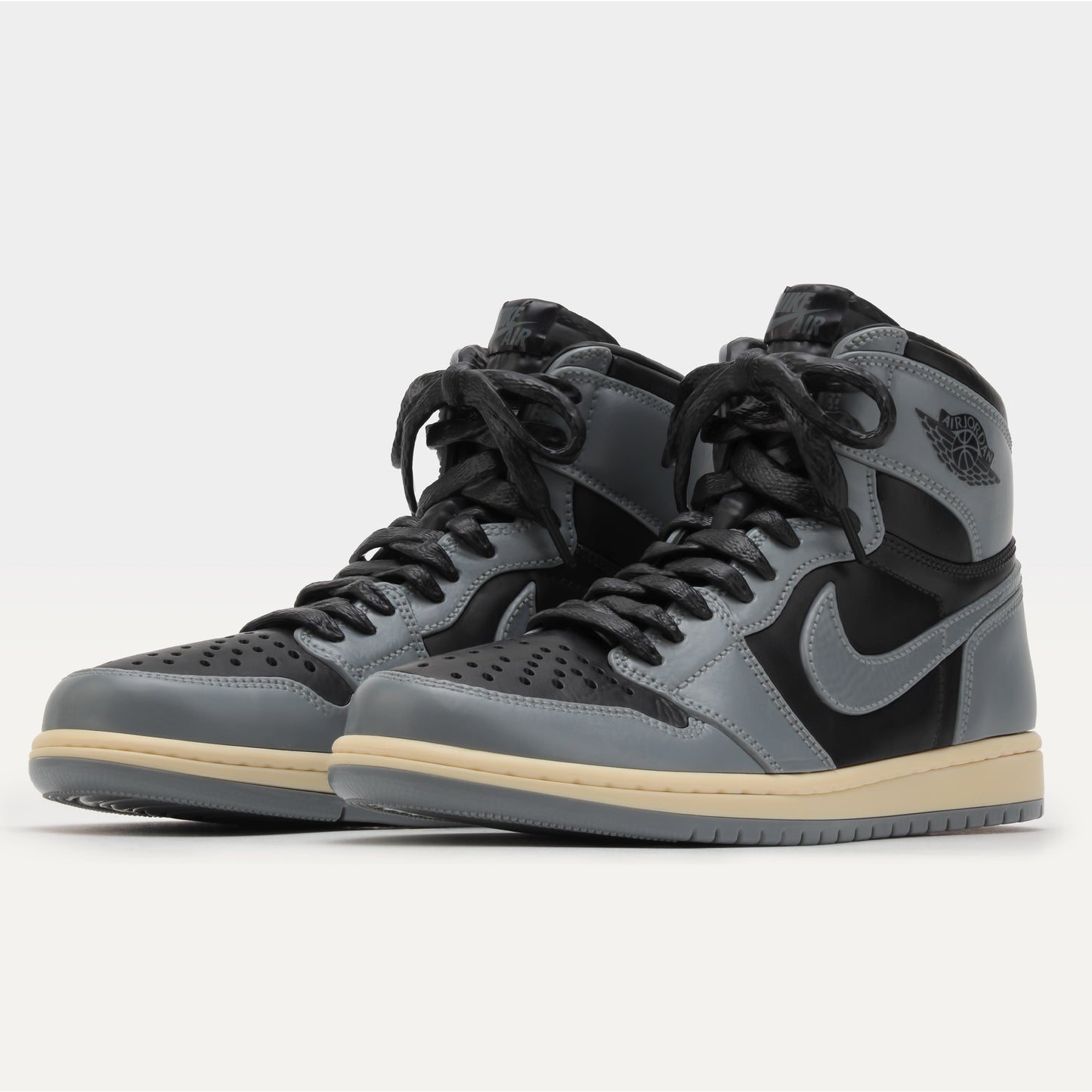 NIKE AIR JORDAN 1 HIGH 85 SHADOW × REVERSE SHADOW MODEL KIT