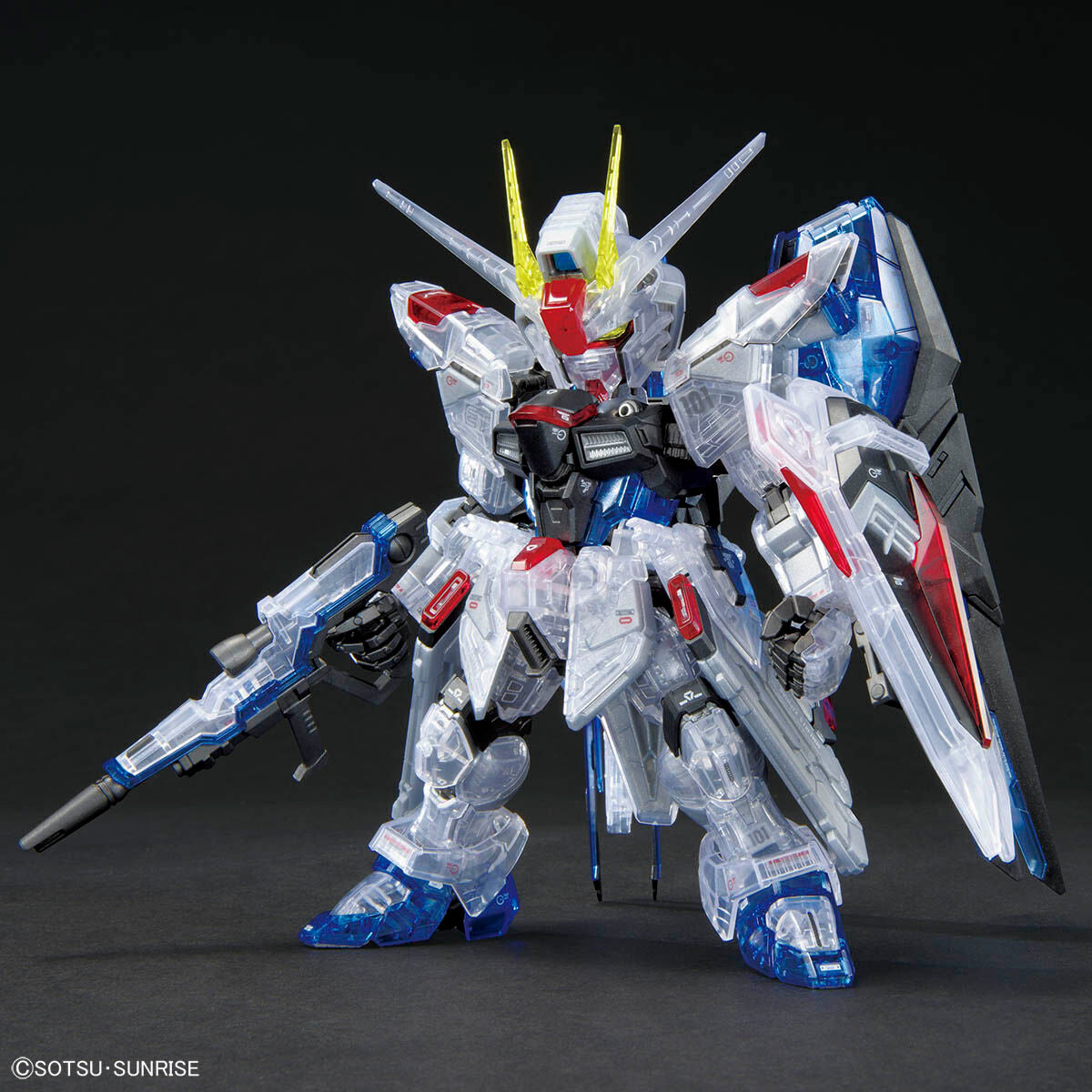 The Gundam Base Liimited MGSD FREEDOM GUNDAM [CLEAR COLOR]