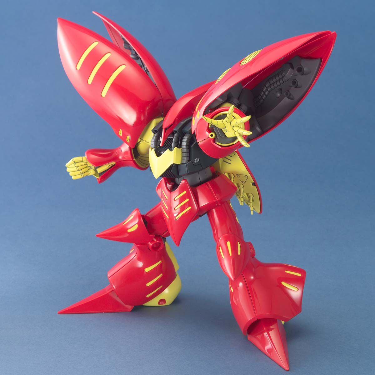 MG 1/100 AMX-004 PLE TWO'S QUBELEY Mk-II