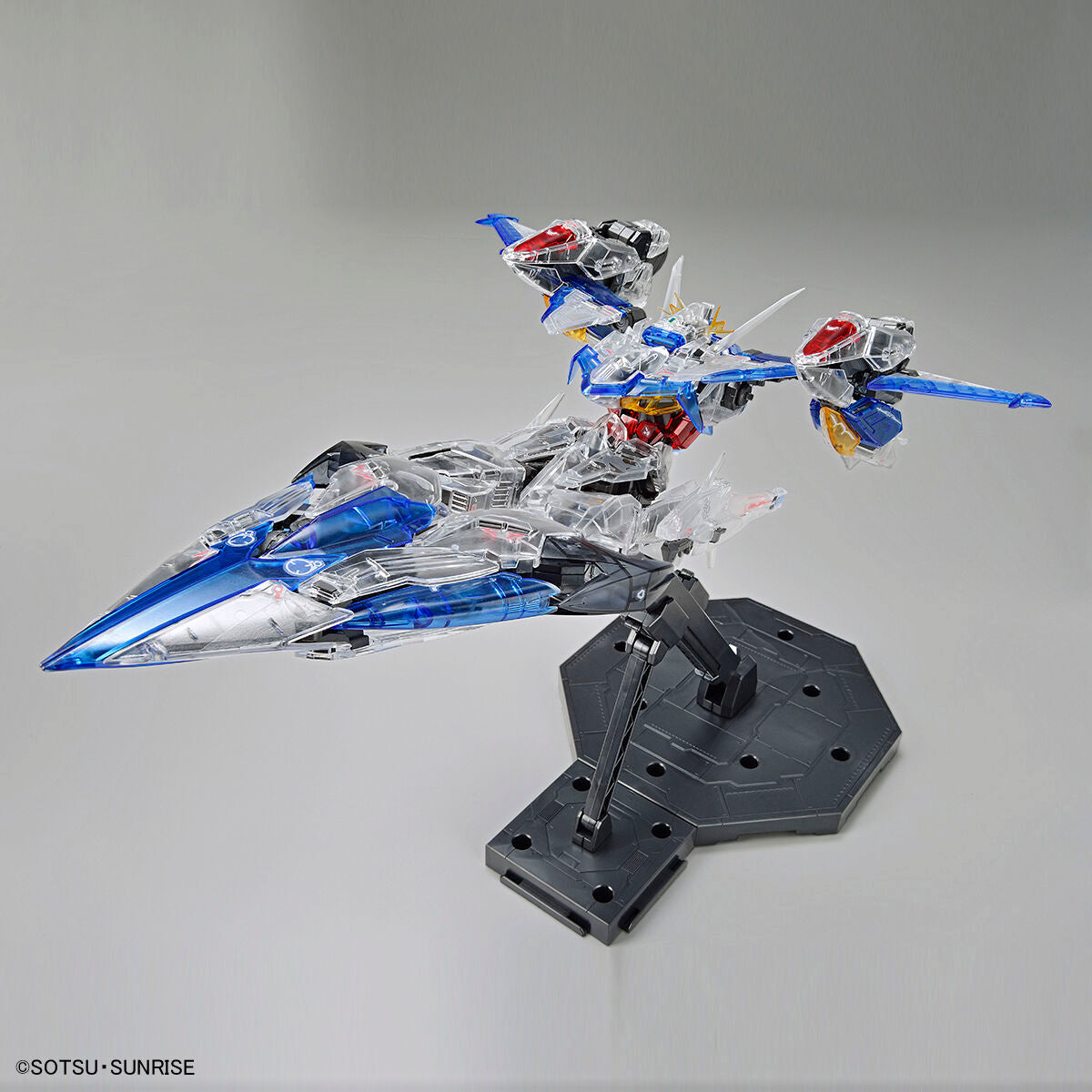 GUNDAM BASE LIMITED MG 1/100 ECLIPSE GUNDAM [CLEAR COLOR]