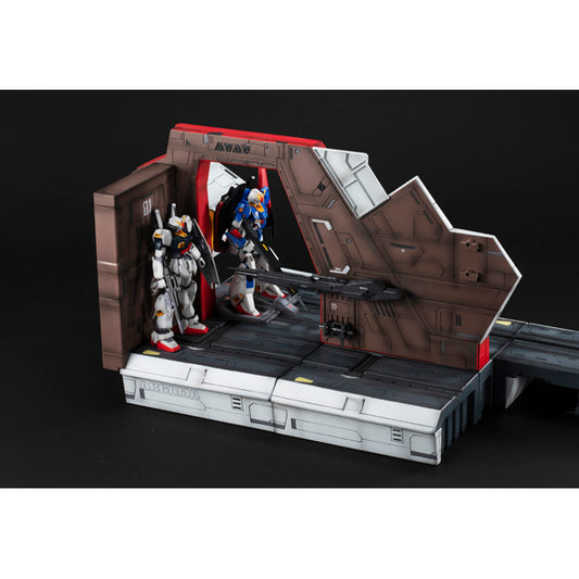 [R.M.S] Realistic Model Series： MOBILE SUIT Z GUNDAM 1/144 Nahel Argama Catapult Deck 40th Anniversary Edition