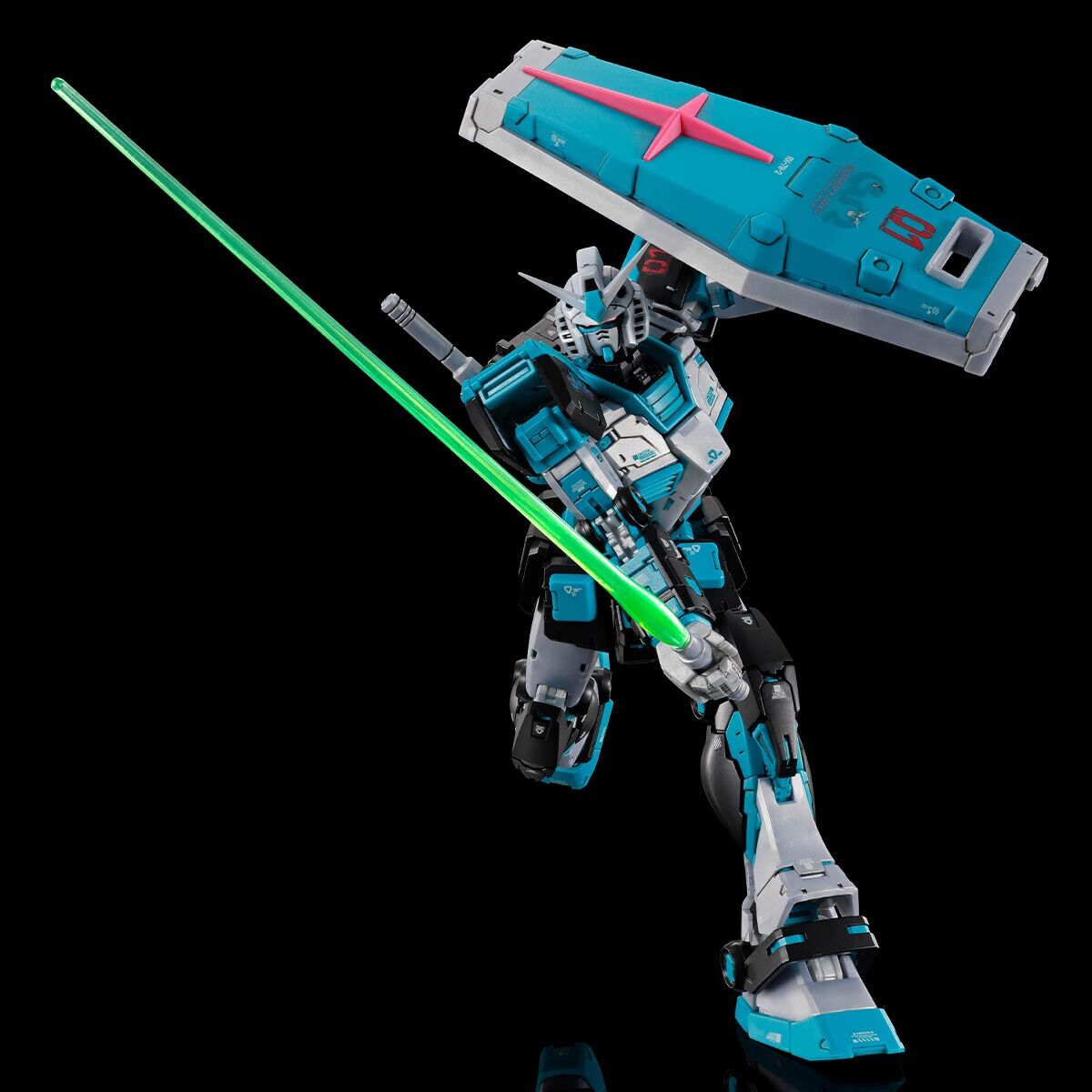 RG 1/144 RX-78-2 GUNDAM Ver.2.0 [HATSUNE MIKU Ver.]