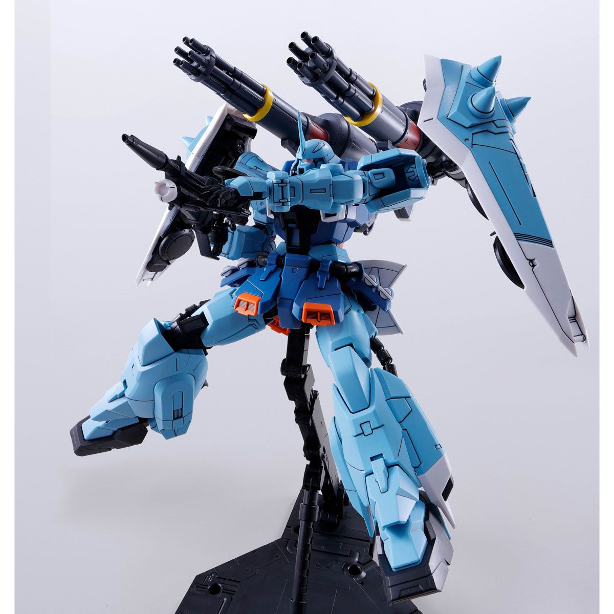 MG 1/100 SLASH ZAKU PHANTOM (YZAK JULE CUSTOM) 